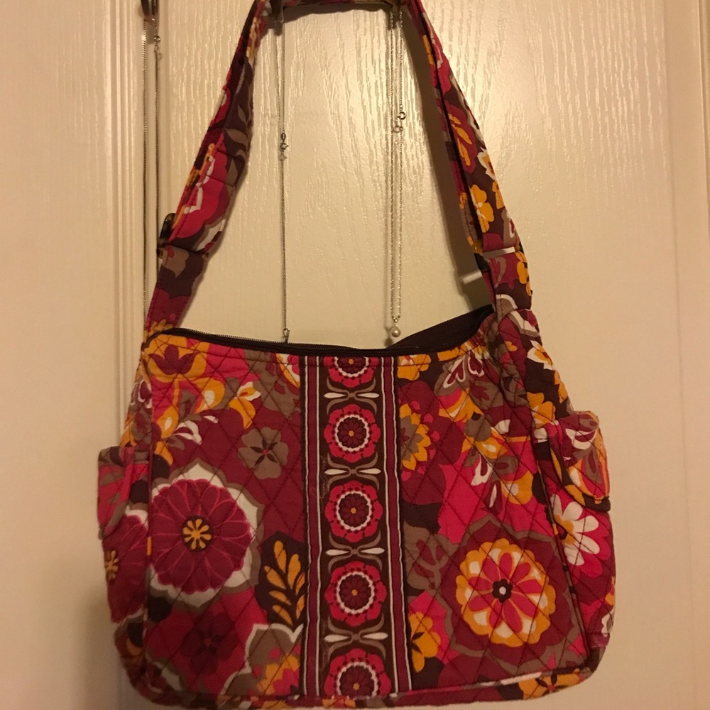 Beautiful flowered vera Bradley bag.