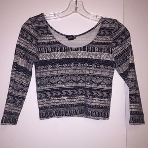 Forever21 3/4 Sleeve crop top