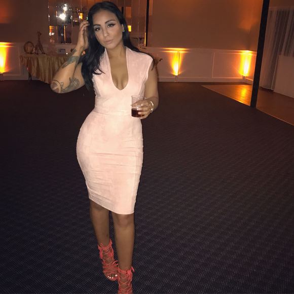 Meet your Posher, Juliana - Picture 1 of 1