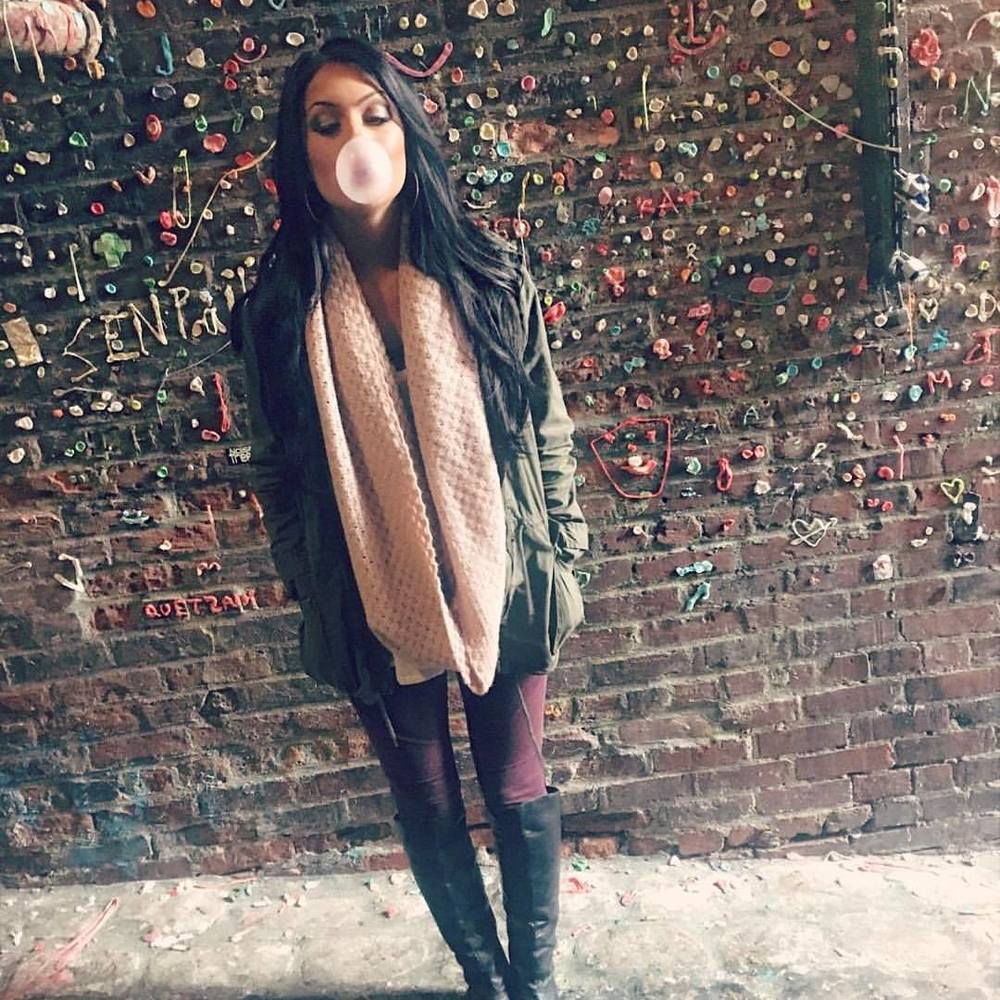 Meet your Posher, Lexie