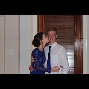 Meet your Posher, Cameron