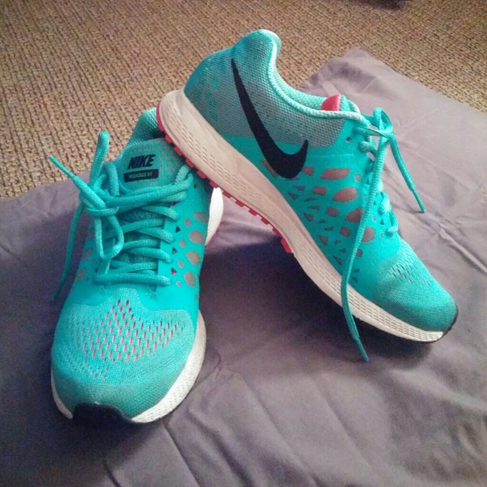 Nike shoes!!