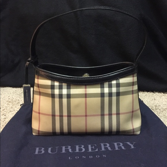 Burberry Handbags - Burberry Nova shoulder handbag