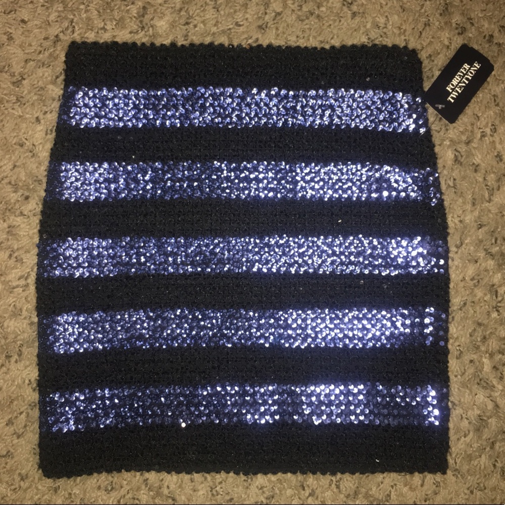 FOREVER 21 SEQUINS SKIRT