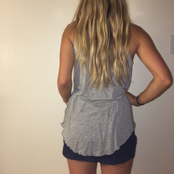 Silence and noise V-neck flowy shirt - Picture 2 of 2