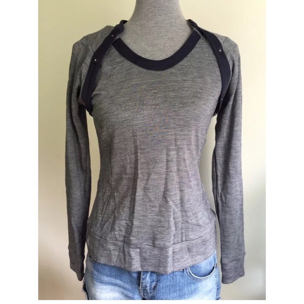 Adidas Long Sleeve work Out Top, Removable sleeves