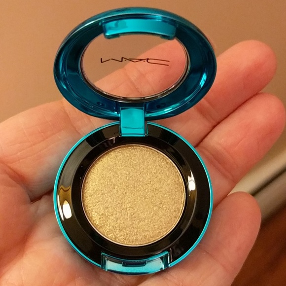 MAC Cosmetics Other - MAC LE Colourdrenched Pigment in Night Thrill