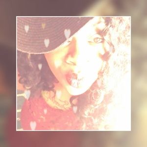 Meet your Posher, Mariemarie