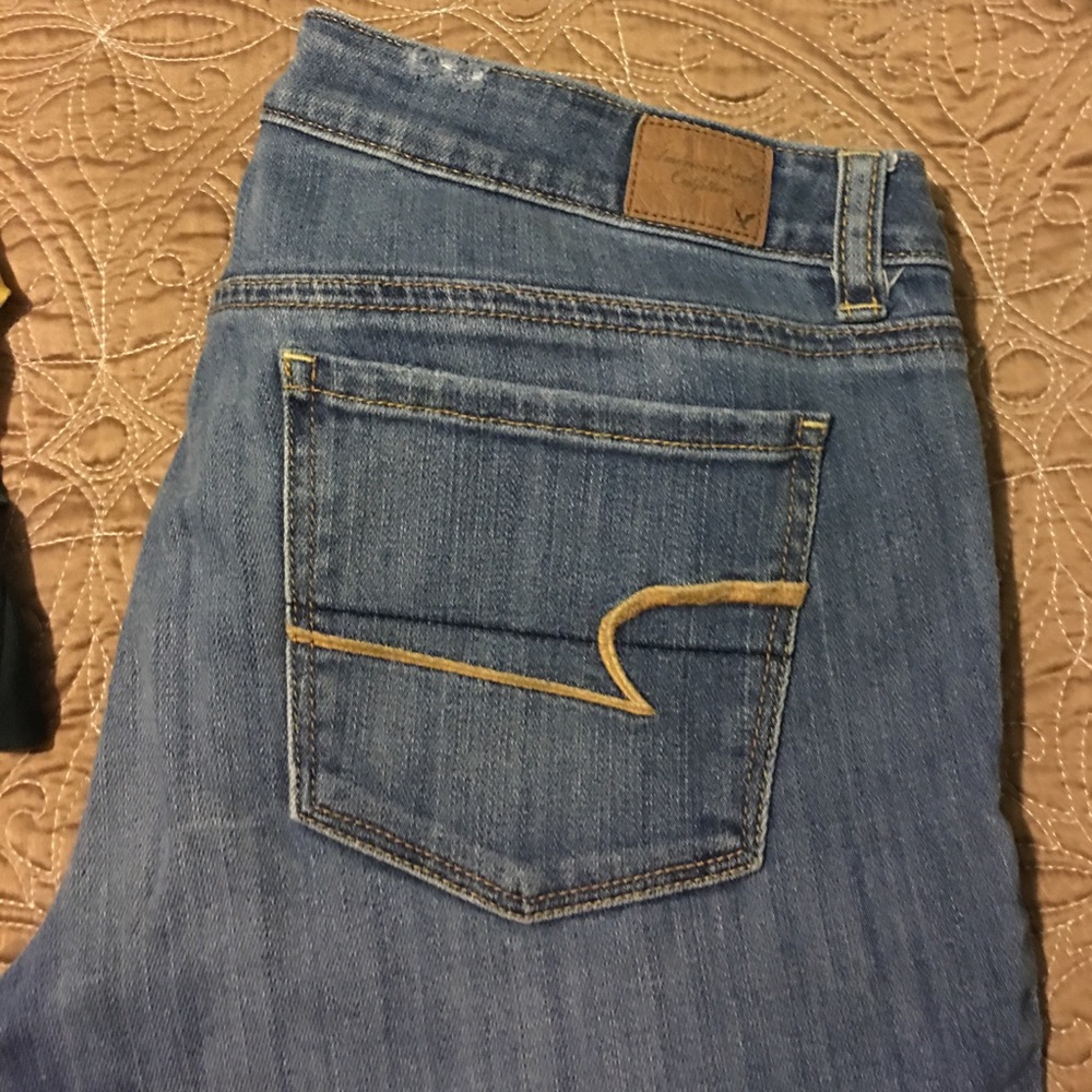 American Eagle jeans distressed