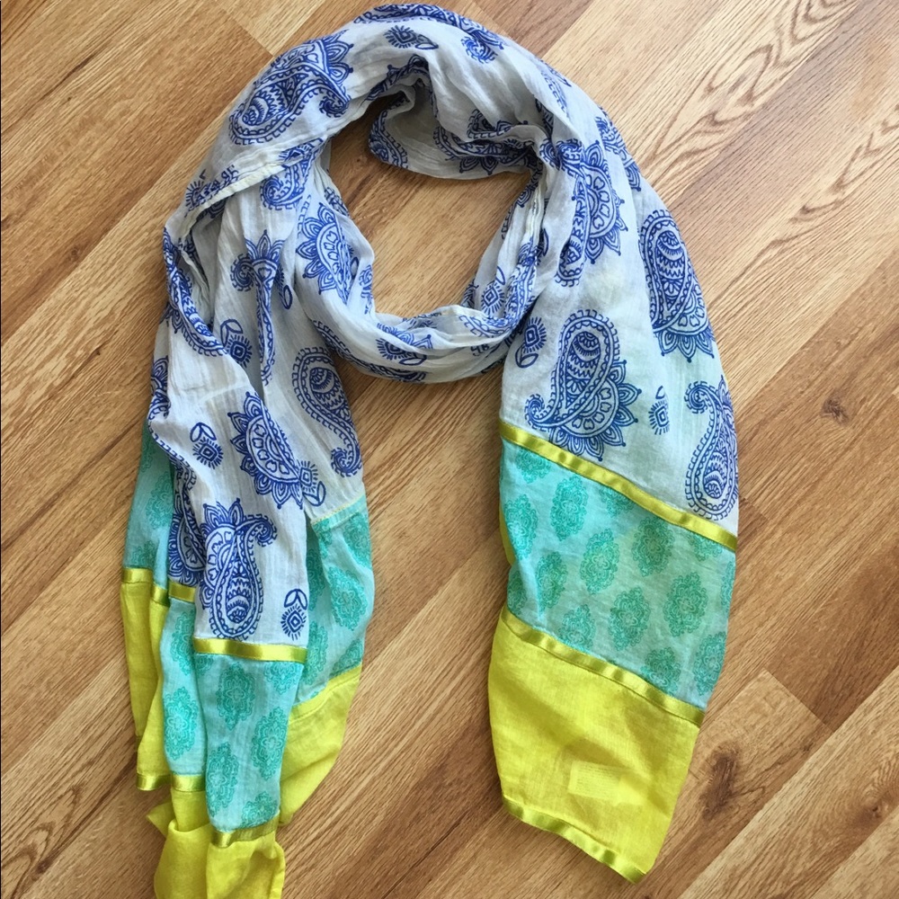 Patterned Summer Scarf