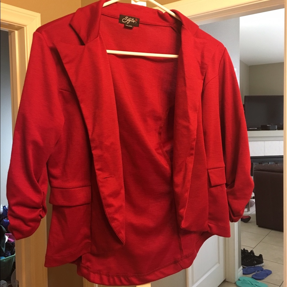 XL stretchy red 3/4 sleeve blazer jacket