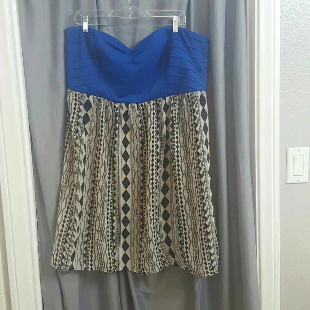 ➕ Blue and brown print dress