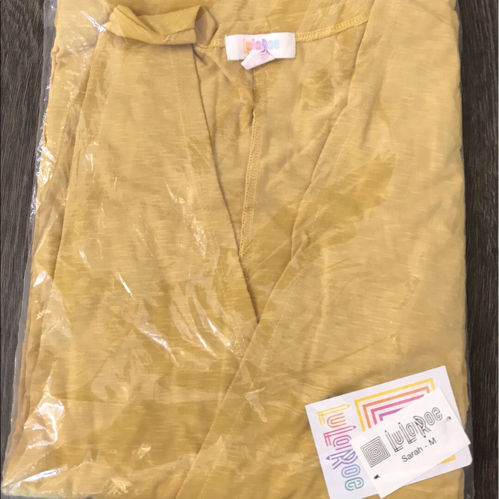 BNWT mustard Sarah medium