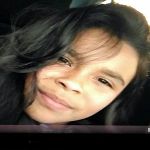 Meet your Posher, Mia