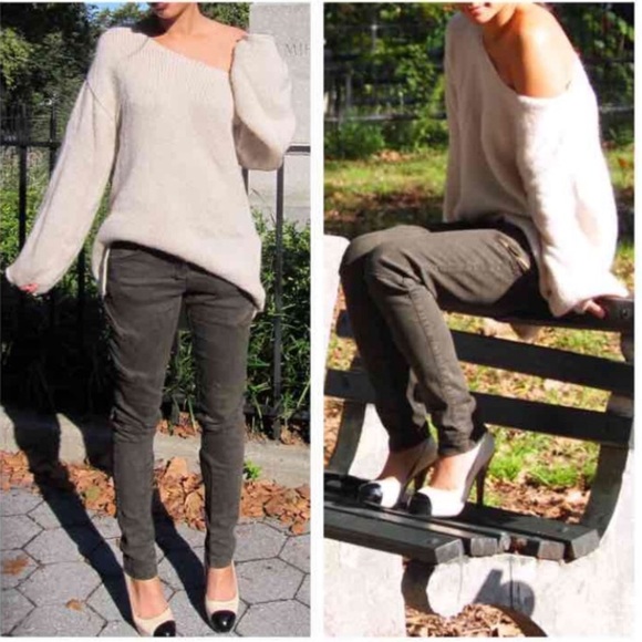 Brand New CONDITION TOPSHOP SWEATER - Picture 4 of 5