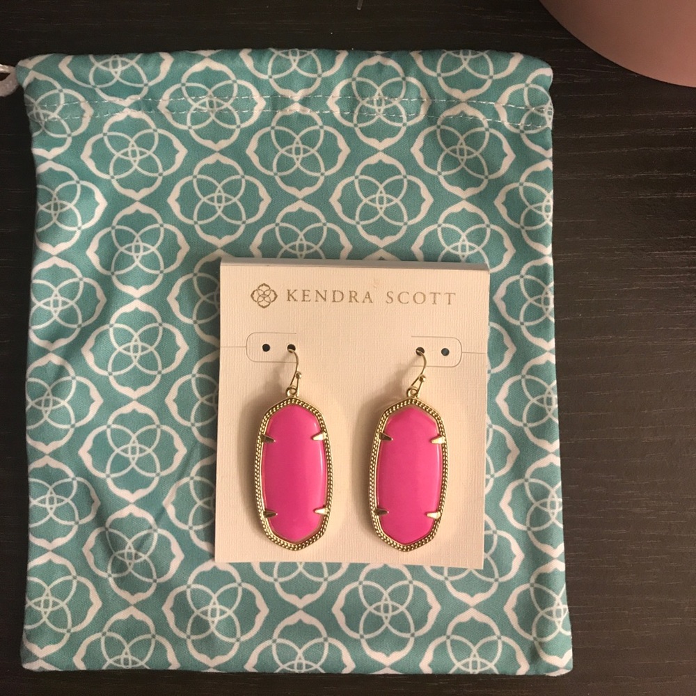 NEW Kendra Scott Elle Earrings Magenta