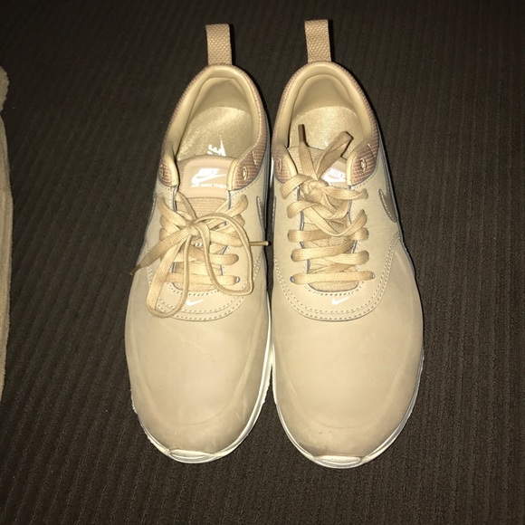 ❌SOLD❌ Nike Air Max Thea Tan Dessert Camo - Picture 4 of 8