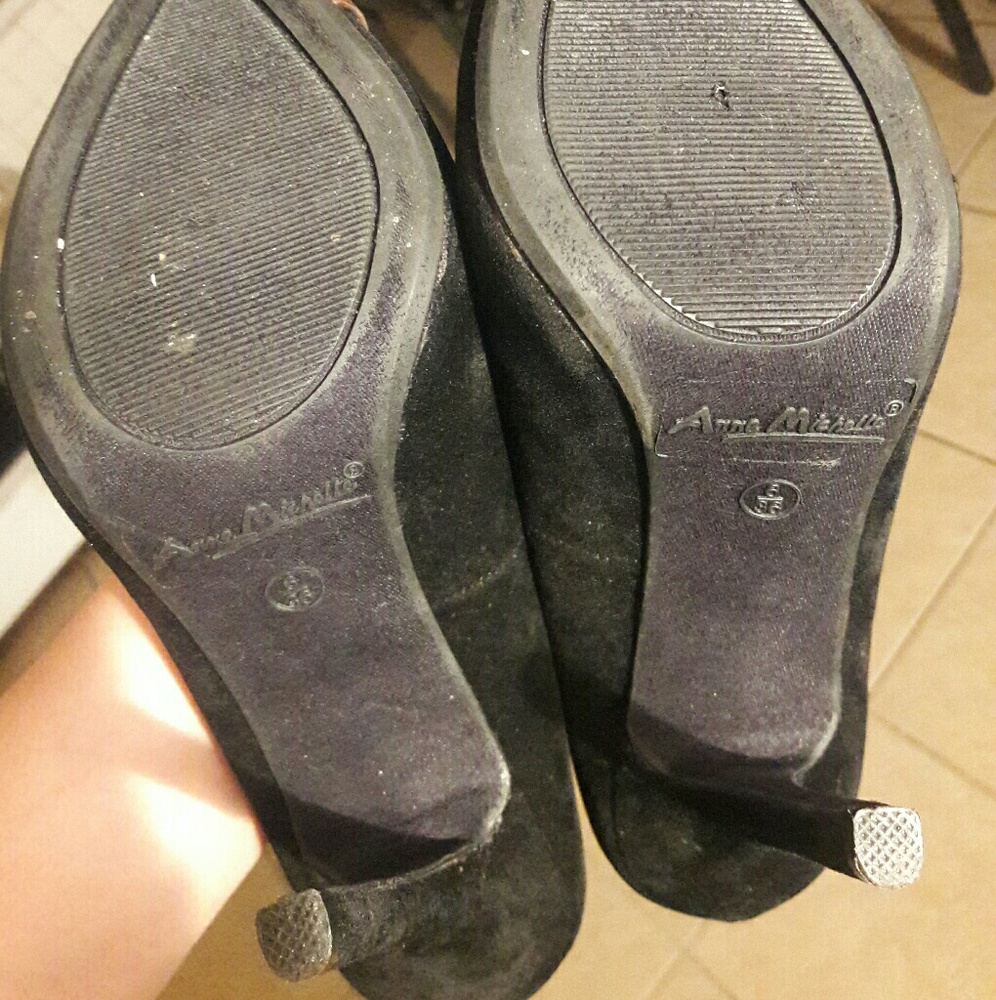 Shoes - Picture 2 of 4