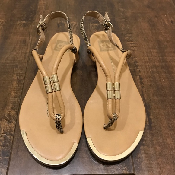 DV by Dolce Vita Shoes - DV by Dolce Vita Ayden T-Strap Sandal Size 7.5