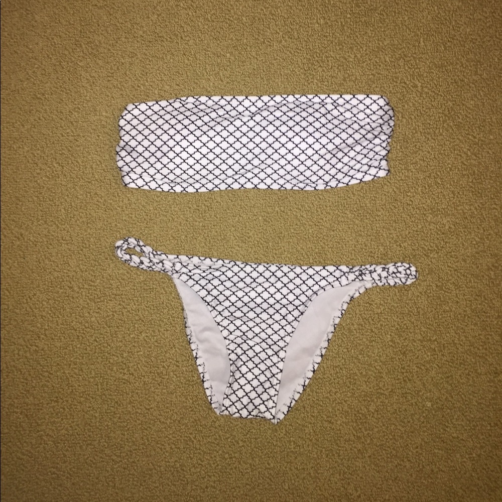 Black and white Lana swimwear bathing suit