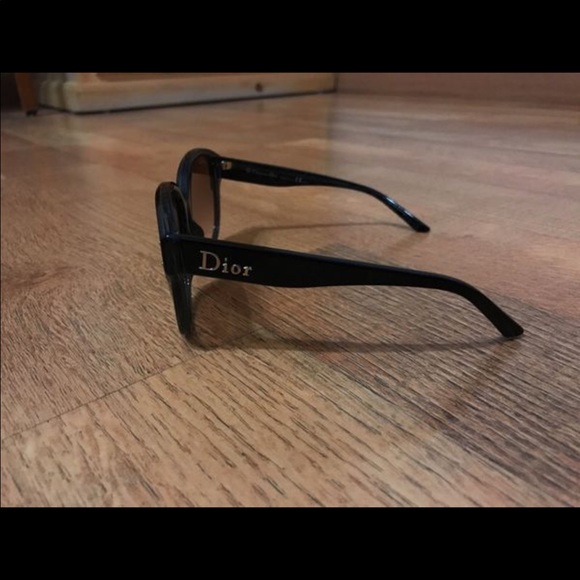 Black framed Dior sunglasses in case main image 4