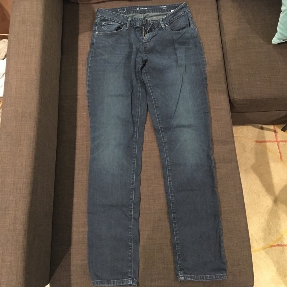 Levi's dark wash skinny jeans