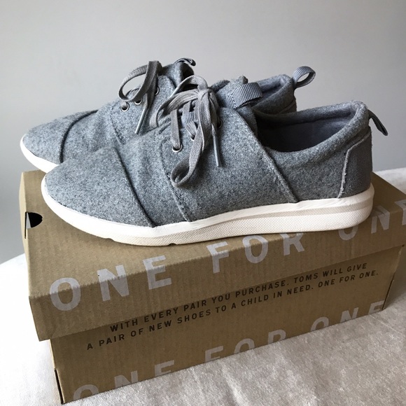 TOMS Shoes - Toms Del Rey Sneaker • Size 5