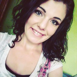 Meet your Posher, Halie