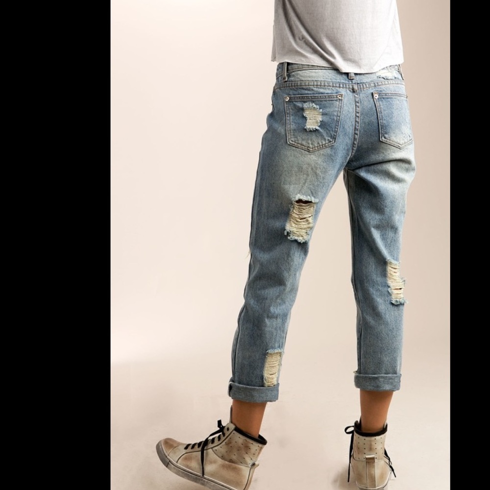 Distressed Jeans - Picture 2 of 4
