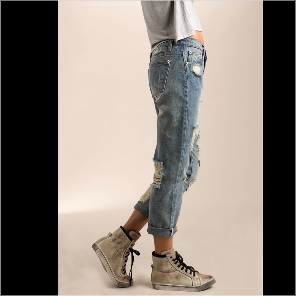 Distressed Jeans - Picture 4 of 4