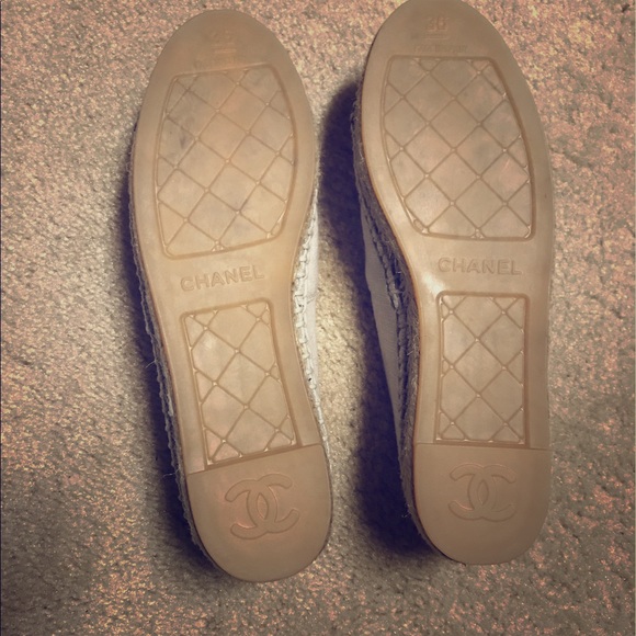 Chanel Espadrilles in Canvas - Picture 2 of 6