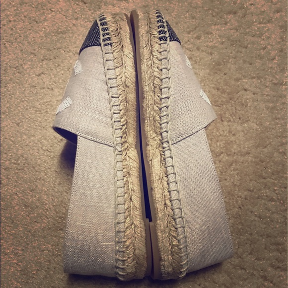 Chanel Espadrilles in Canvas - Picture 3 of 6