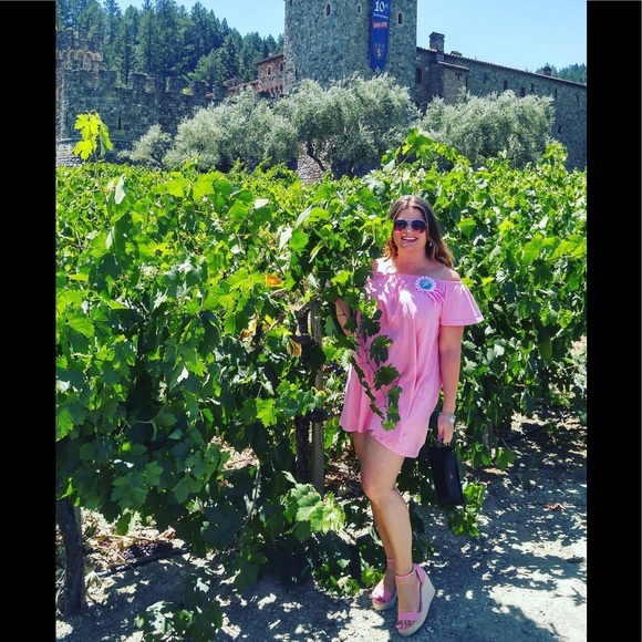 Meet your Posher, Jennifer - Picture 3 of 5