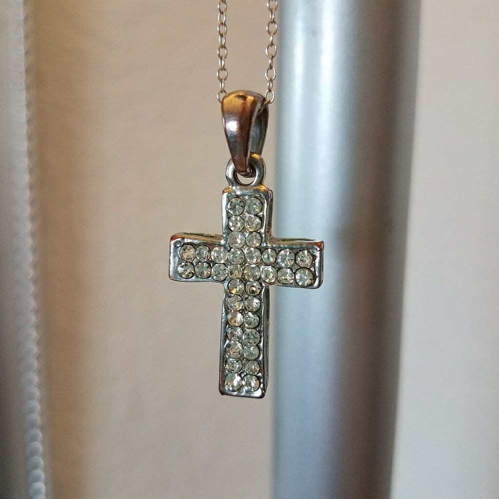 Silver cross necklace