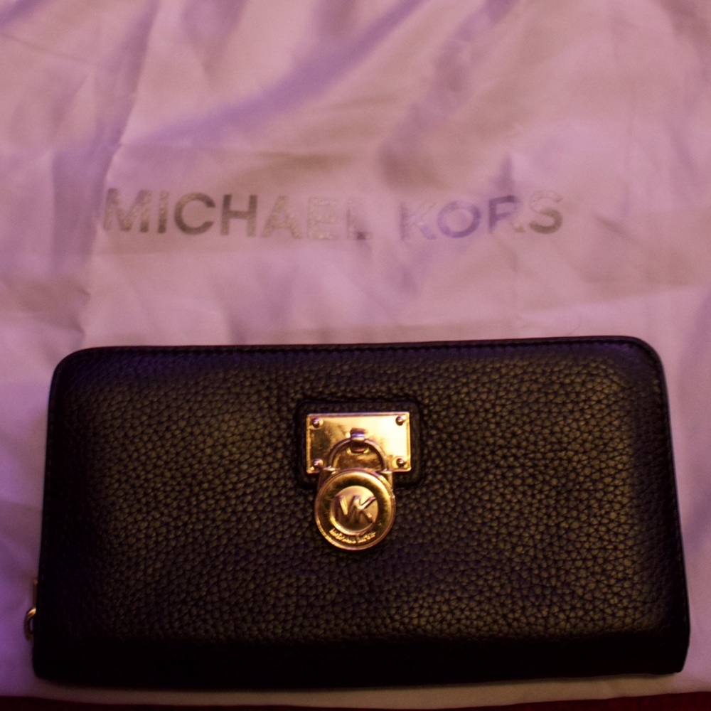 Michael Kors Hamilton wallet