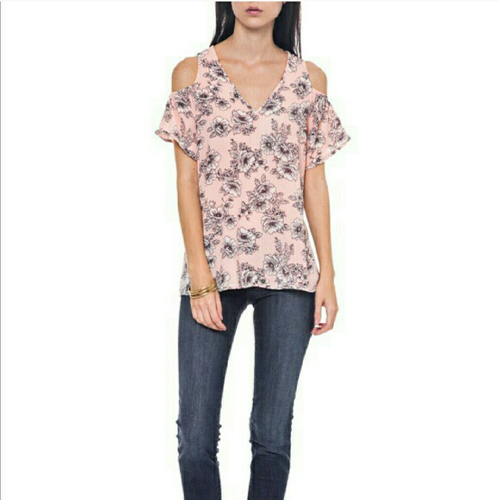 🎉HP!🎉 S or L Pink cutout floral top - Picture 4 of 4