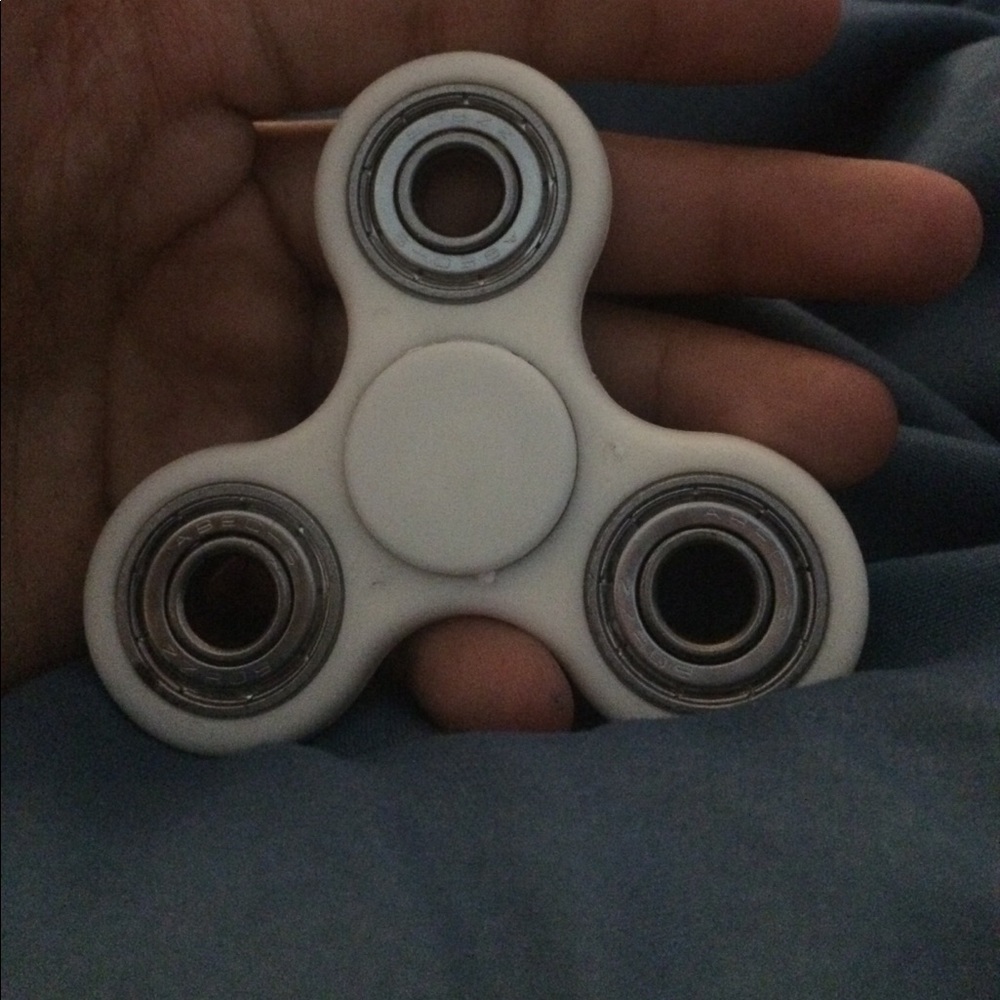 Fidget spinner
