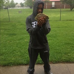 Meet your Posher, Jonathan