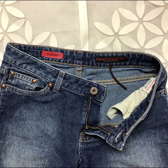 (29) AG Adriano Goldschmied Jean EUC - Picture 4 of 8