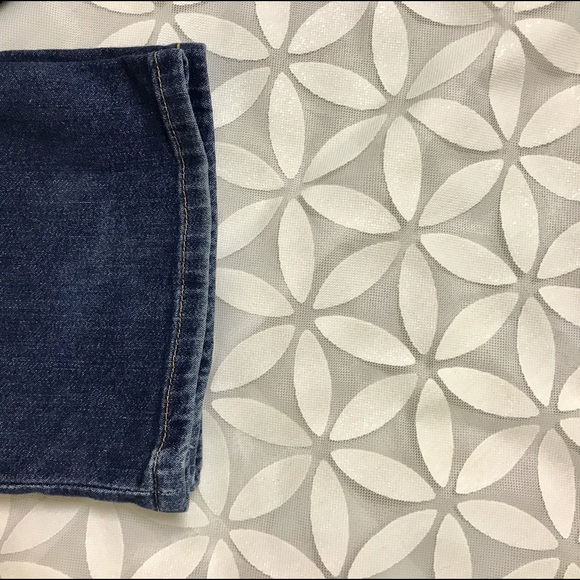 (29) AG Adriano Goldschmied Jean EUC - Picture 5 of 8