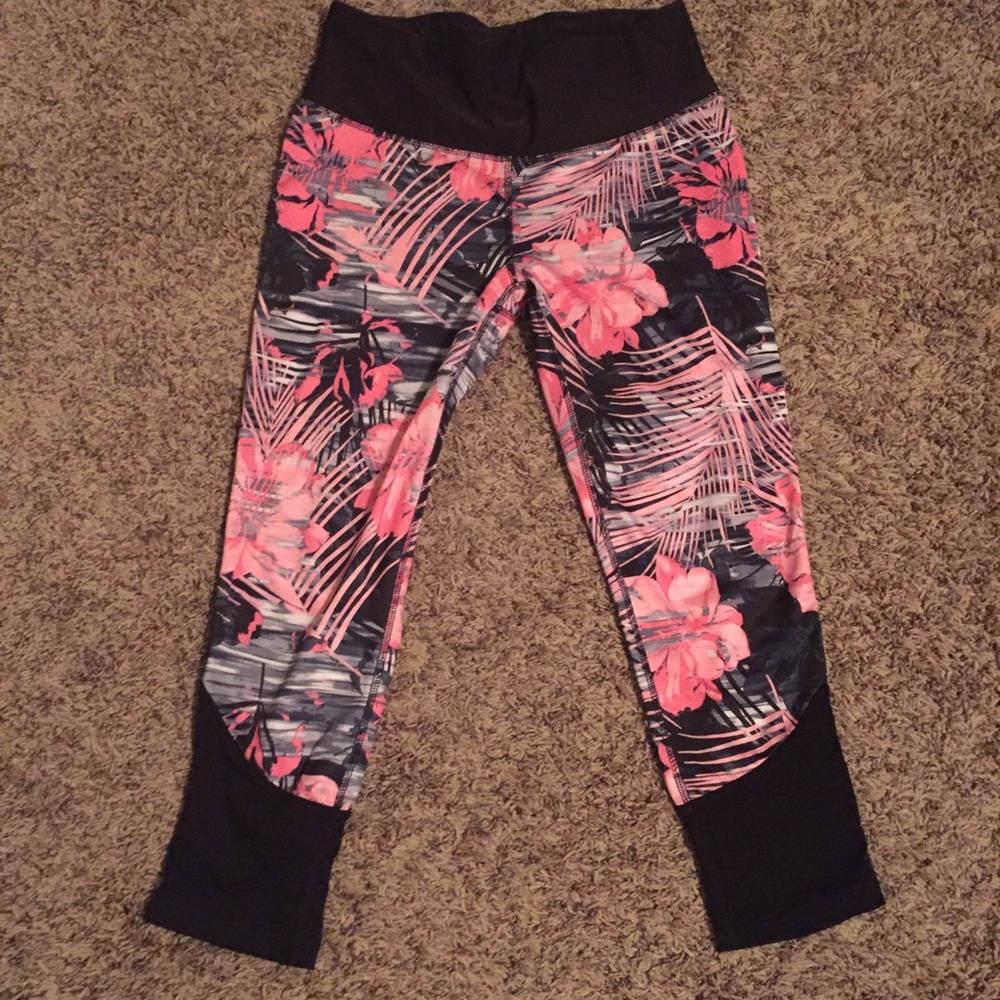 Workout capris RBX size small