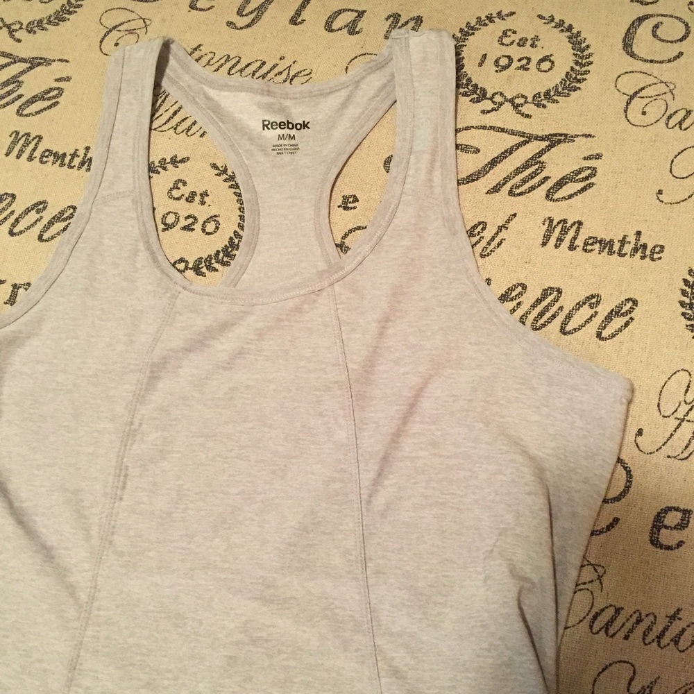 Reebok workout tank size medium