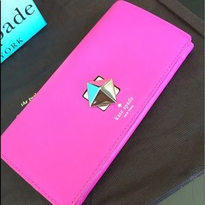 Kate Spade signature turnlock wallet - new
