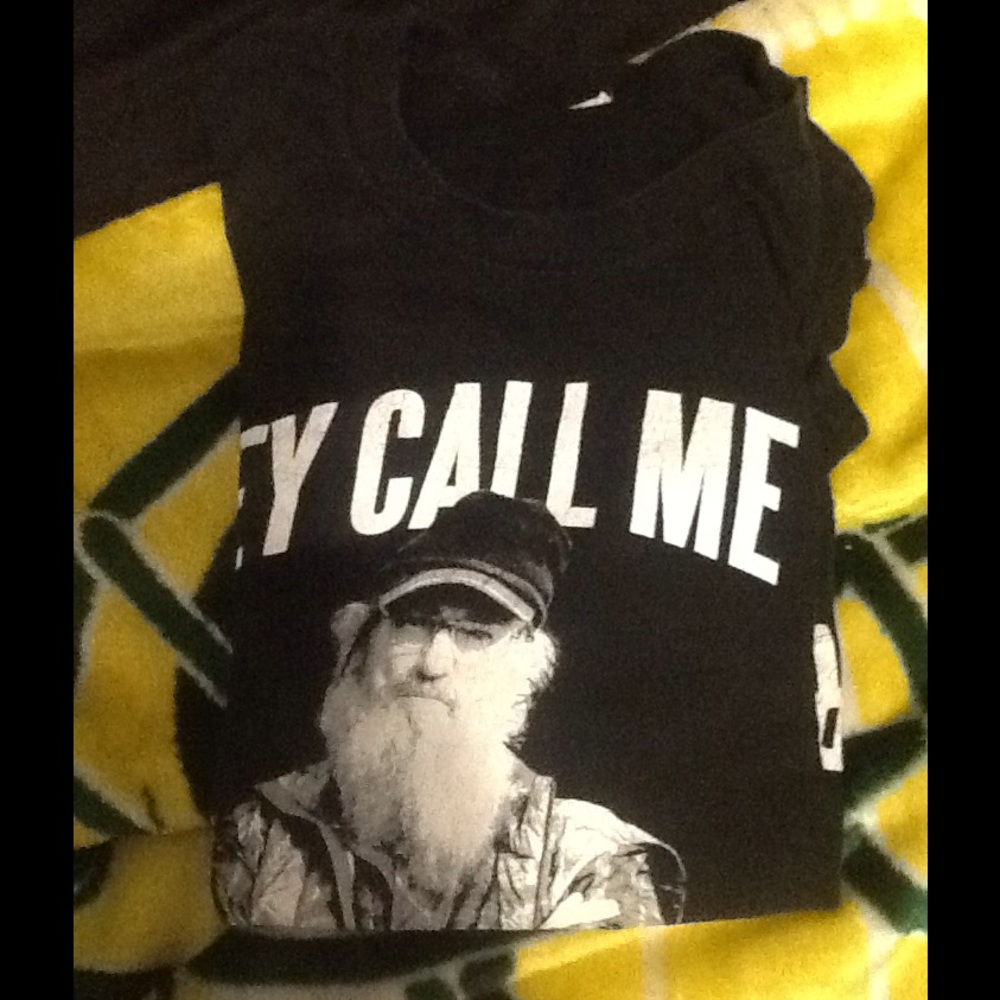 Duck Dynasty shirt.