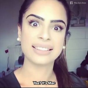 Meet your Posher, Dania