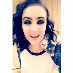 Meet your Posher, Emily