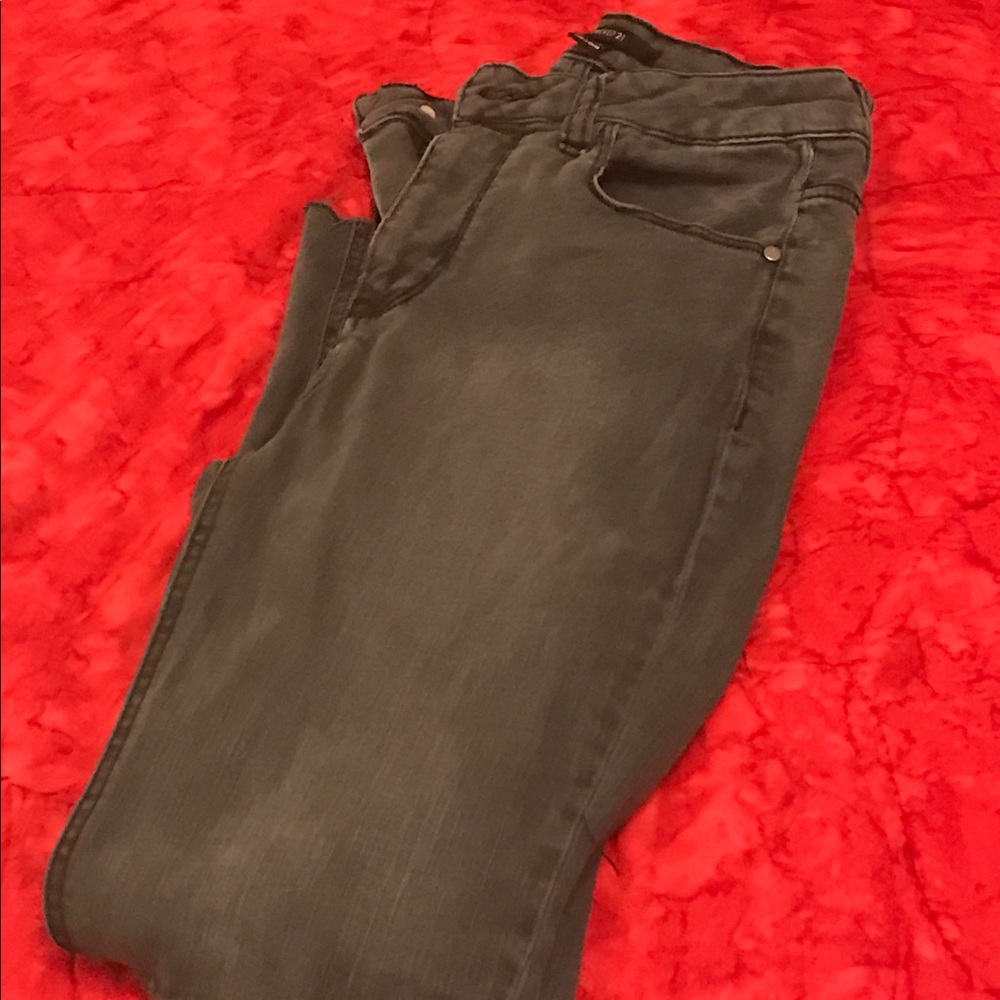 FOREVER 21 grey distressed mid rise skinny jeans
