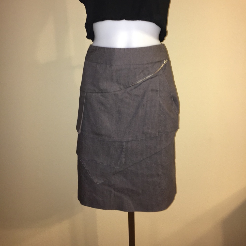 Zipper layers 12 pencil skirt