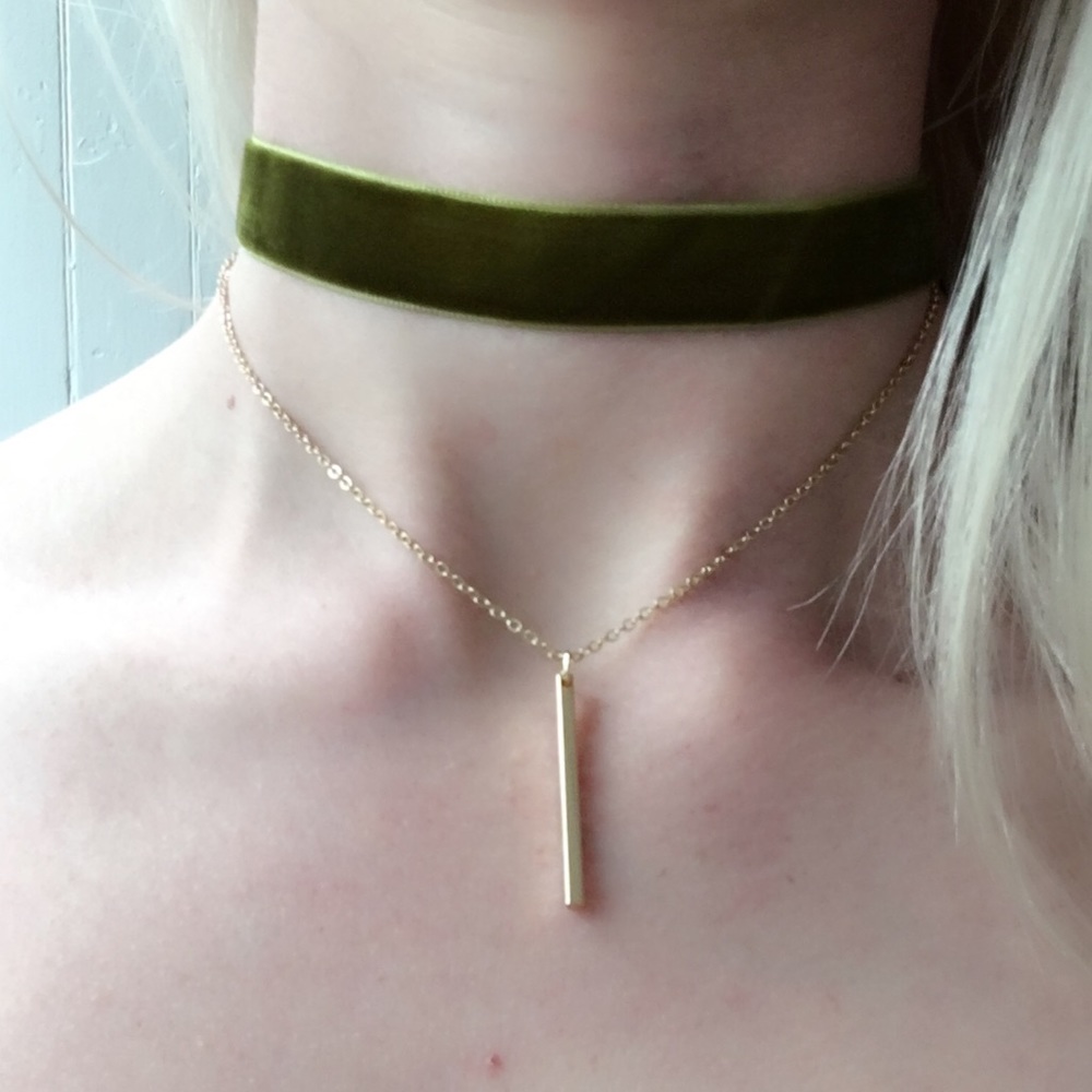 "Vivian" Dainty Gold Necklace and Velvet Choker 🌸 - Picture 2 of 2