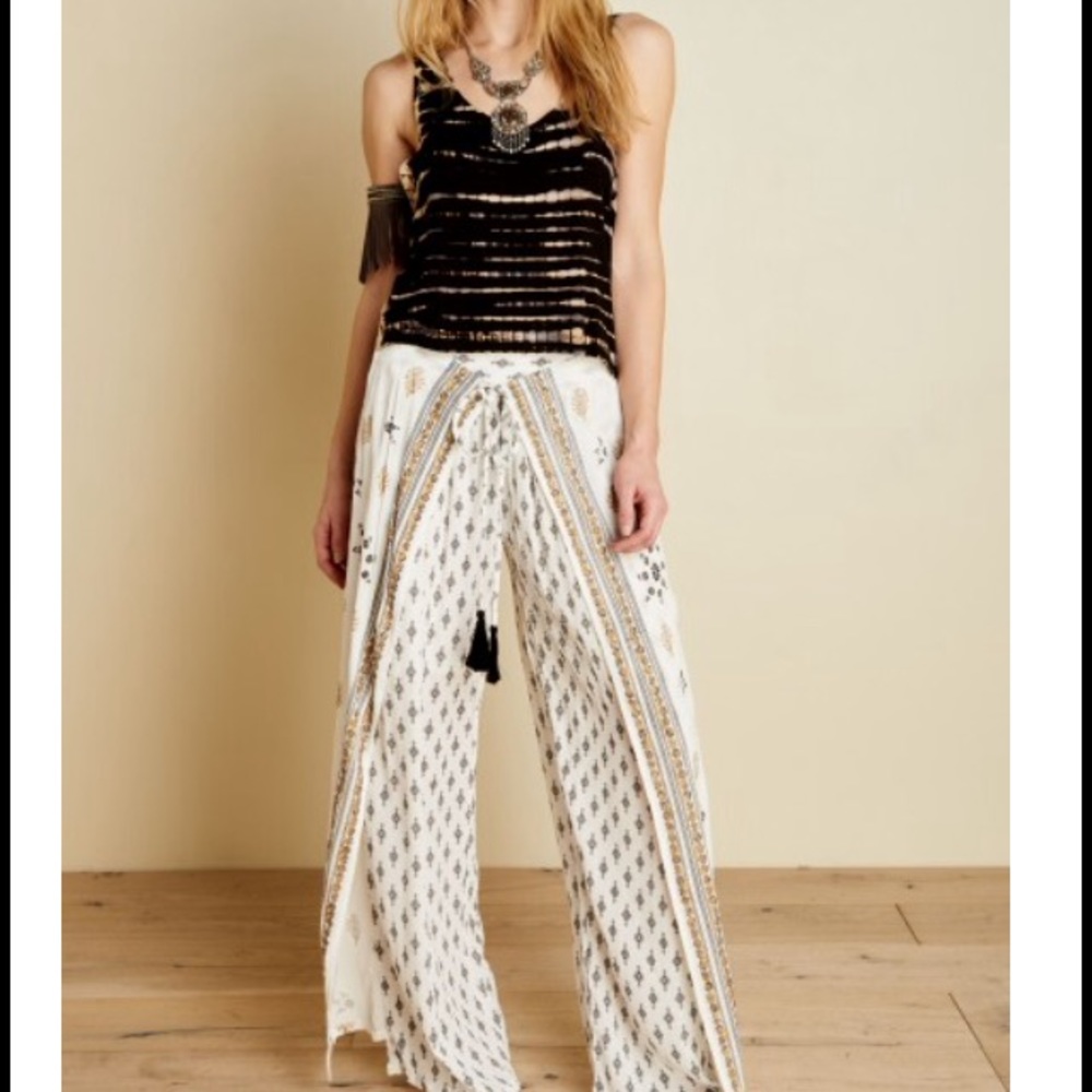 RARE Earth bound Norah faux wrap pants
